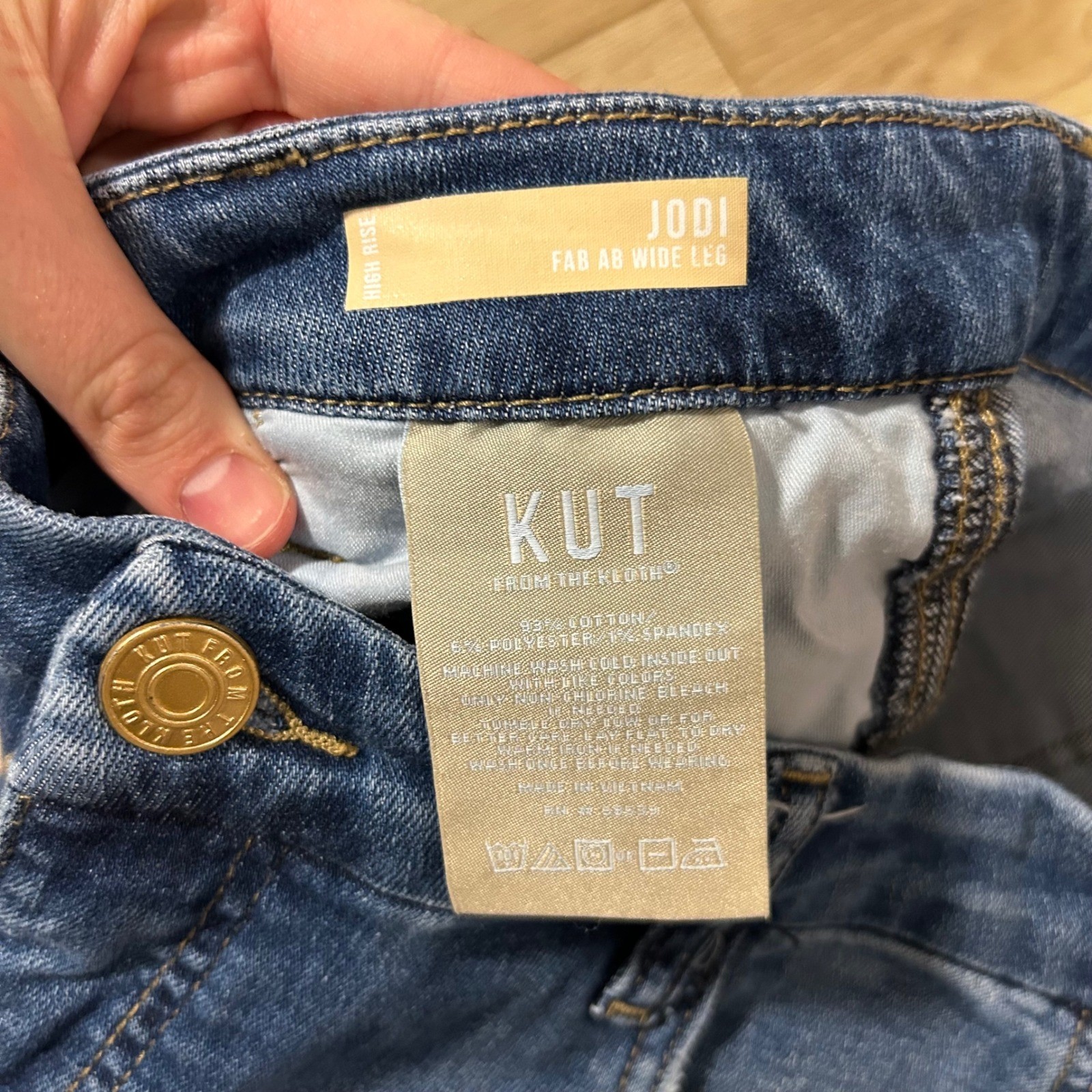 KUT from the Kloth Jodi High Rise Fab Ab Wide Leg Cargo Jeans Blue 8P KP1785PA6