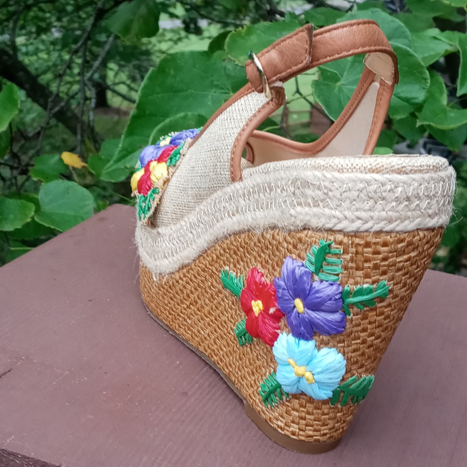 Poetic Licence 8.5 Sandals Natural Petal Pusher Floral Fabric Leather Wedge Shoe