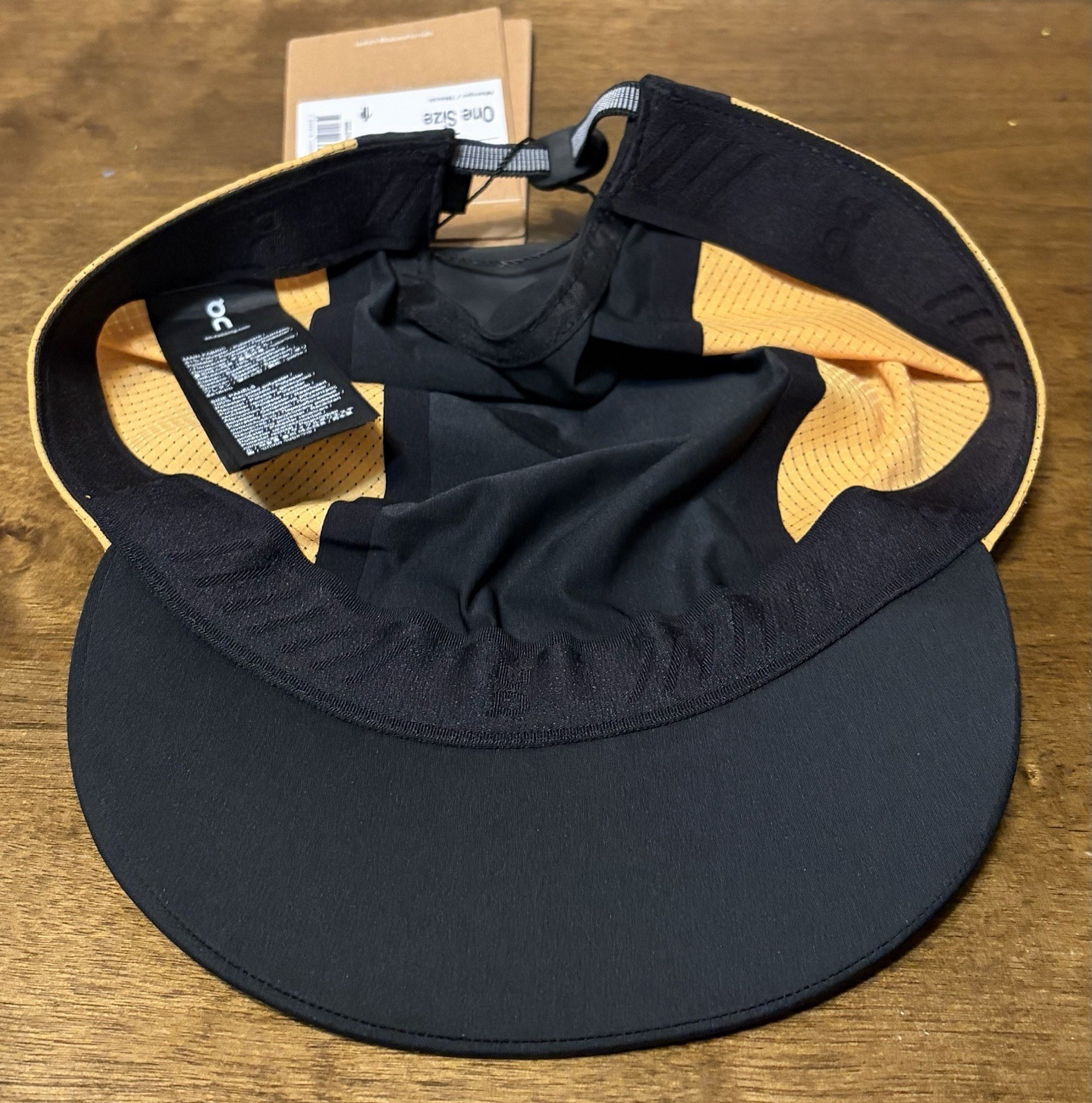 On Running Utility Zero Cap Mango Black Unisex Outdoor On Cloud 3 Panel Hat