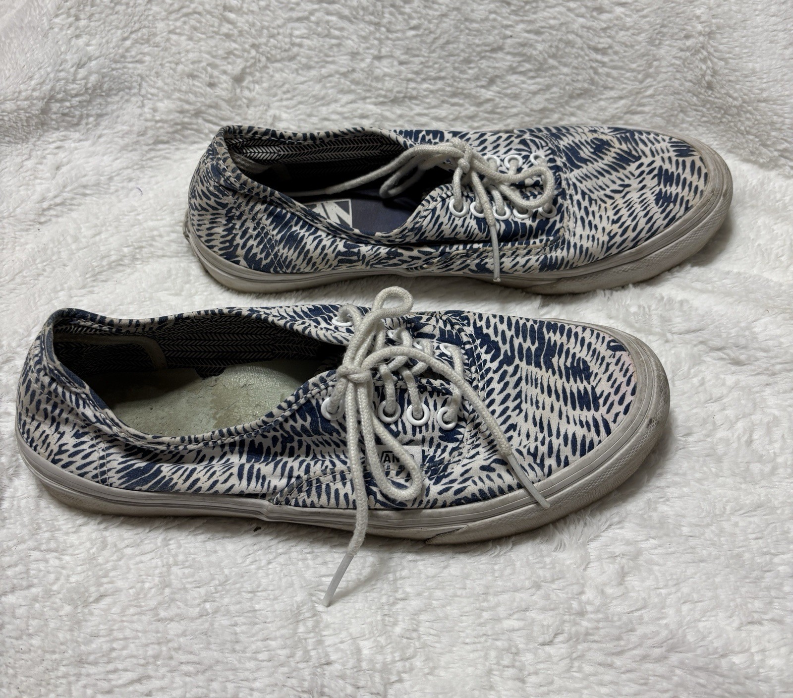 Vans off the wall Unisex Lace Boarding shoes US Men 6.5, Women 8 Blue/White