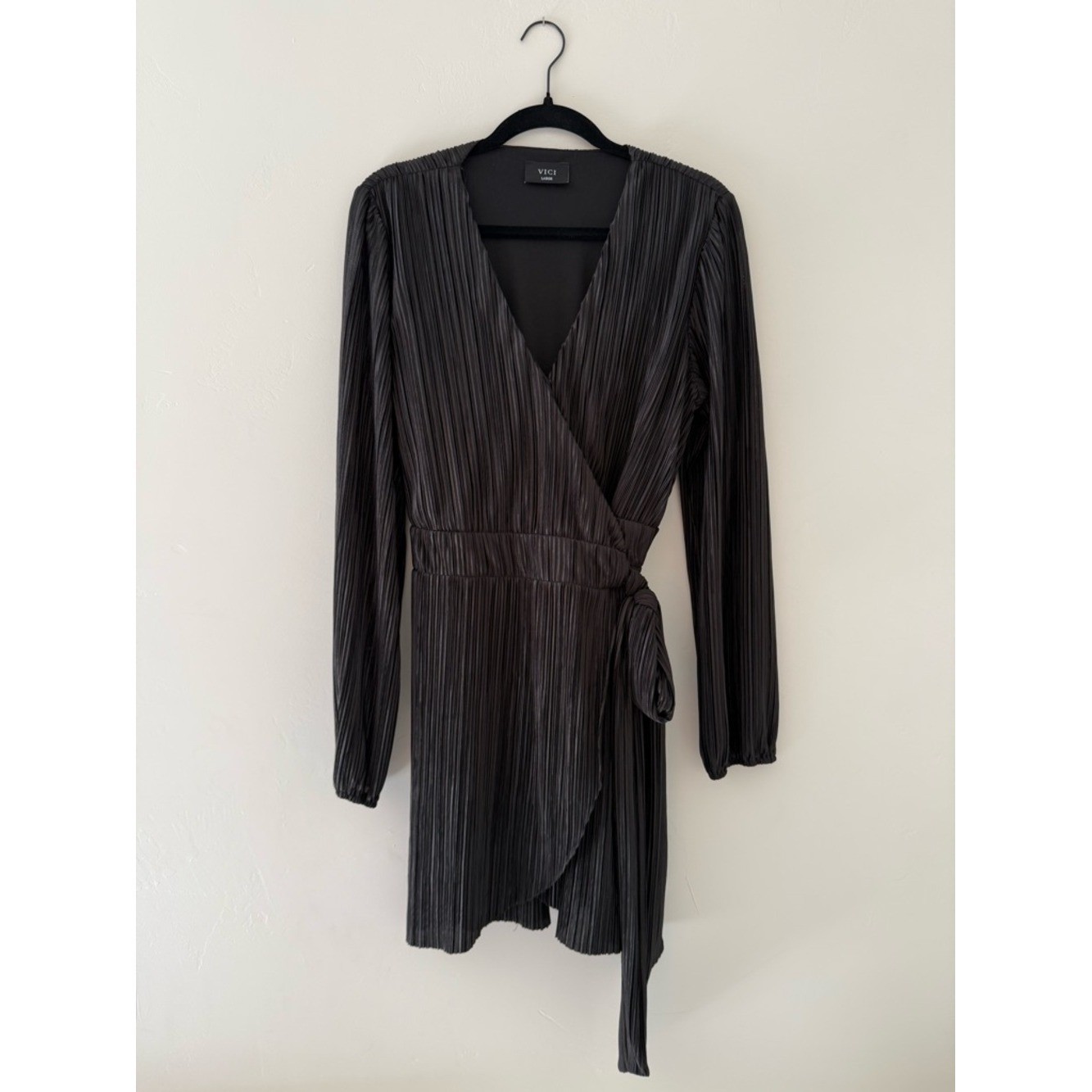 Elegant Night Out Vici Black V-Neck Long Sleeve Mini Dress with Pleats