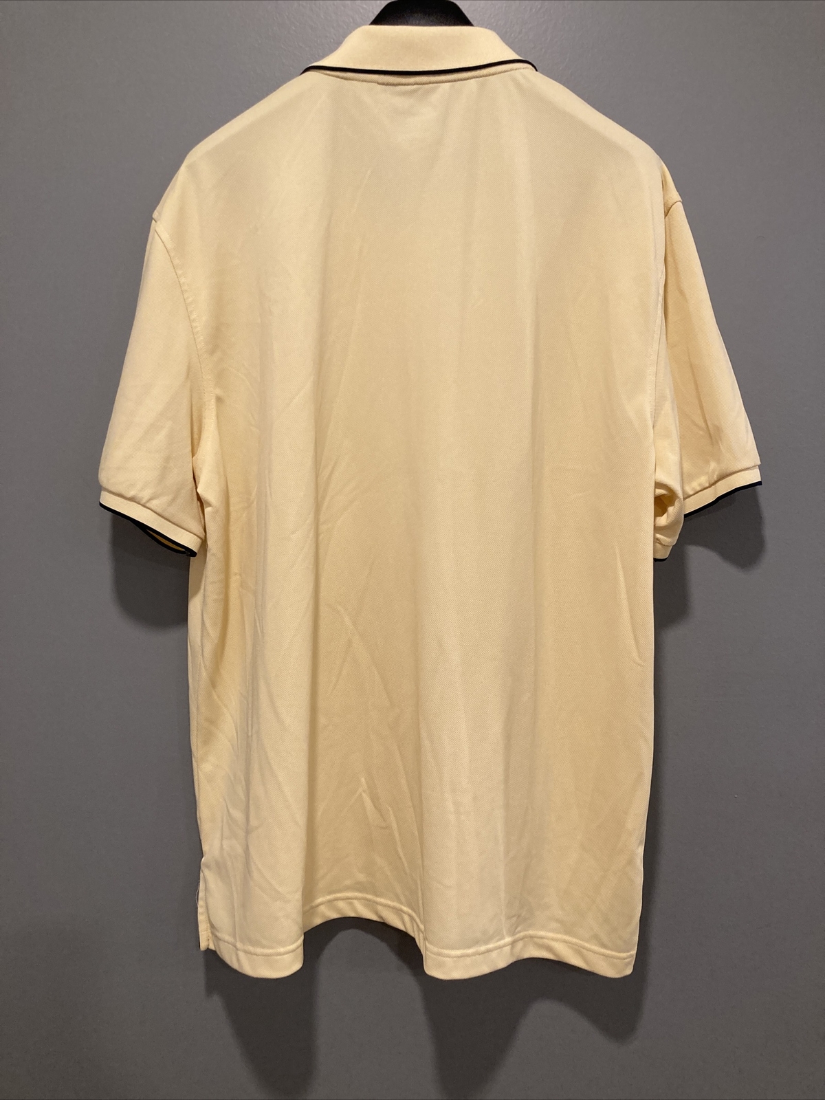 Izod Performance Mens XXL Yellow Short Sleeve Navy Trim Golf Polo Shirt MINT