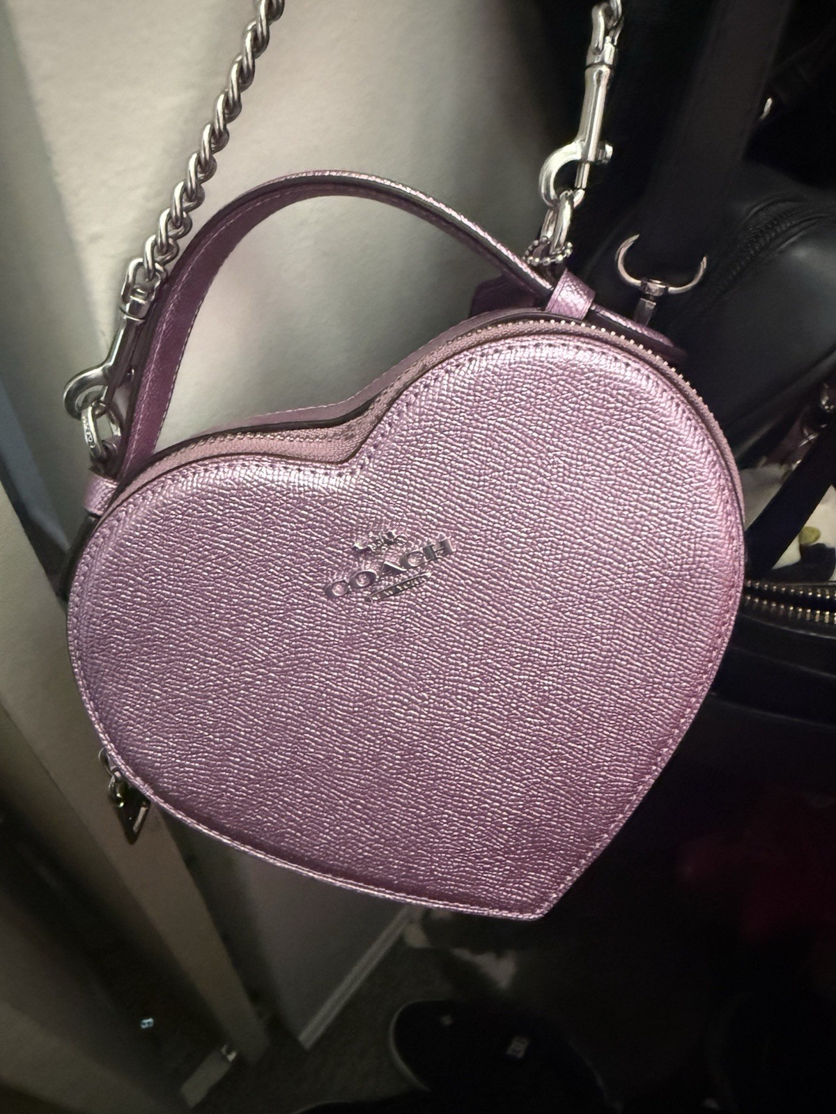 Coach Metallic Lilac Heart Crossbody Bag Silver Chain Strap Zip Logo Lined