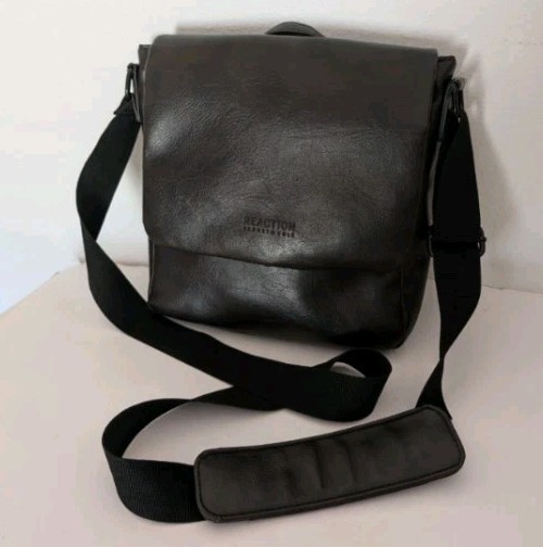 Kenneth Cole Reaction 54401 Crossbody Messenger Bag Anti Theft RFID Brown
