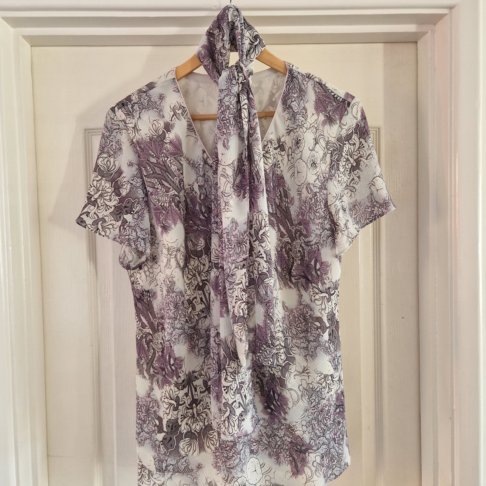 Debenhams Classics Plus Size 18 Blouse Top Scarf Purple Floral Chiffon Sheer