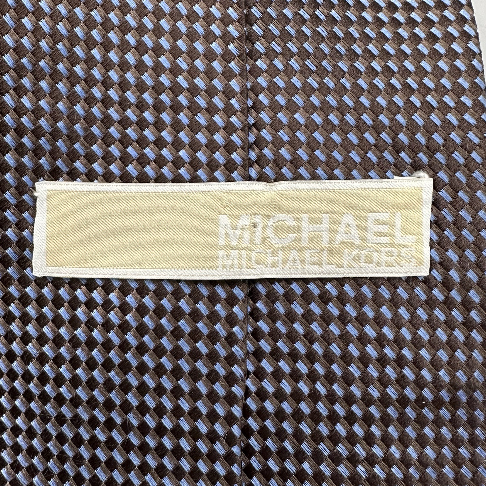 MICHAEL KORS MK Blue Textured Pattern Neck Tie Classic Length 57″-60” 100% Silk