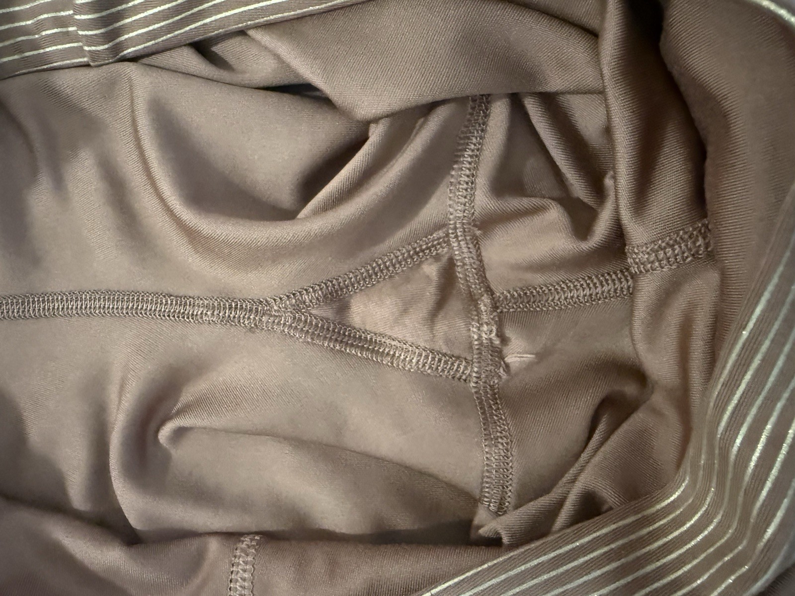 Victoria’s Secret Brown/Gold Striped Compression Leggings L Stretch Pull-On