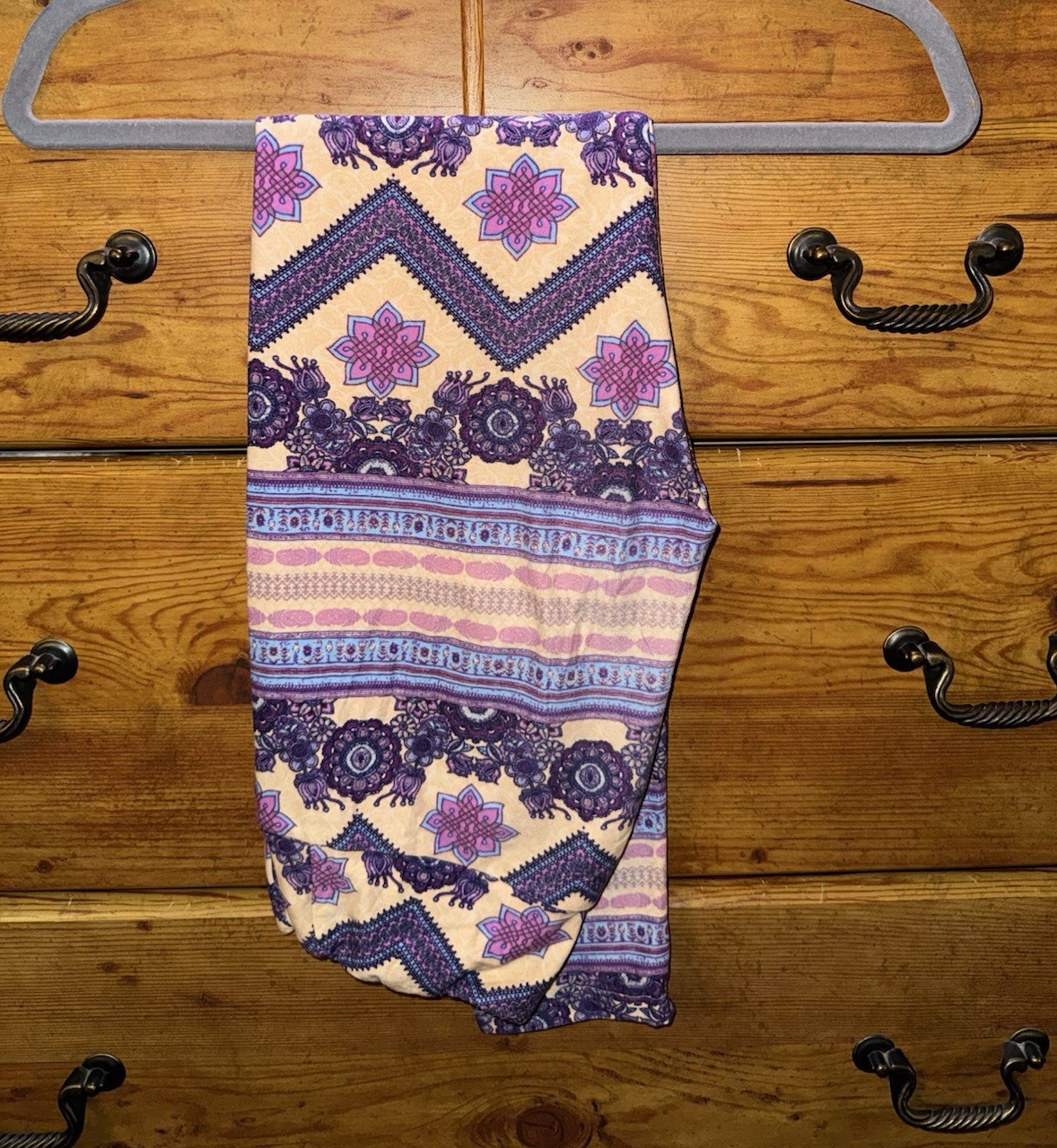 LuLaRoe OS One Size Ankle Leggings Geometric Aztec Print Purple Beige Pink