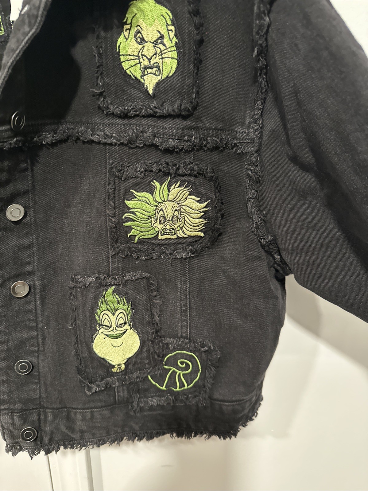 Dinsey Villains Jacket 1X OneX Embroidered Black Hades Ursala Scar NWT New