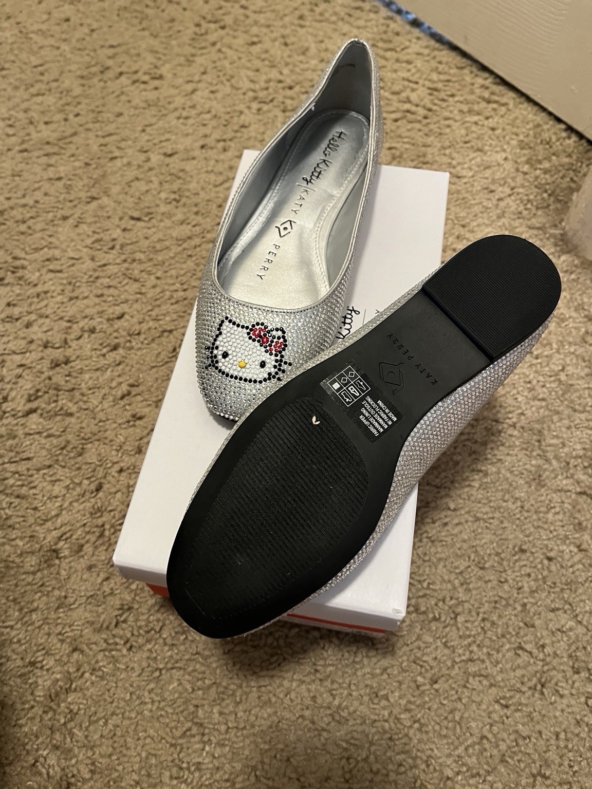 Hello Kitty x Katy Perry Crystal Ballet Flats Silver Size 4 New