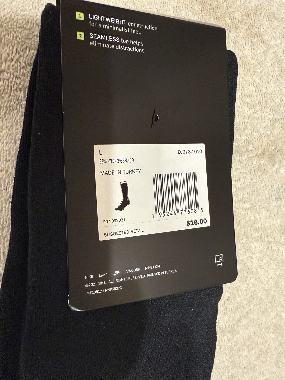 (2) Nike Men Classic II Cushioned OTC Pairs Socks Soccer Black Knee Sock
