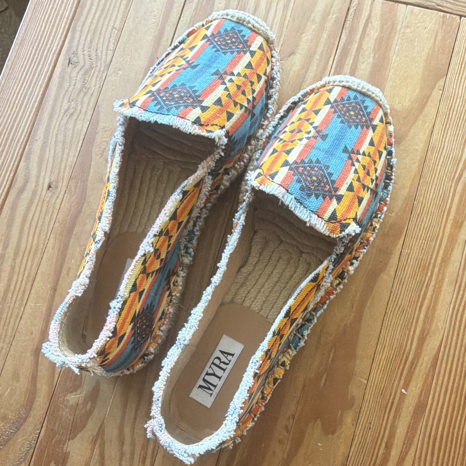 MYRA Women’s Slip-On Flats Leather Multicolor Geometric Fringe Size 7