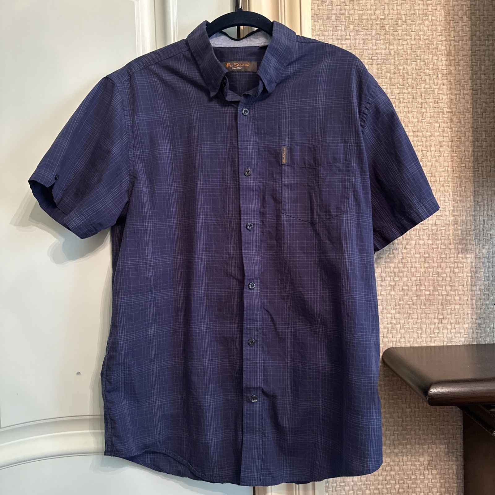 Ben Sherman Men’s Large Short Sleeve Button Down Shirt