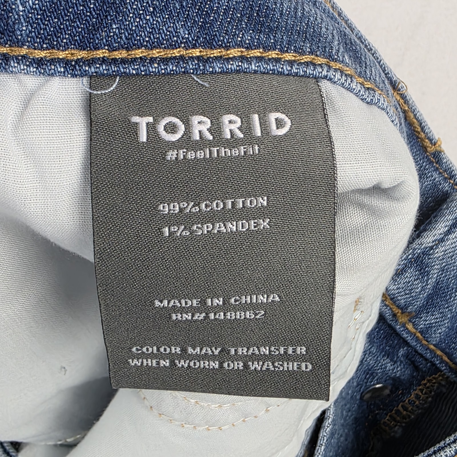 Torrid Shorts Womens Size 18 Relaxed Bermuda Classic Blue Denim Gitty Up Nee
