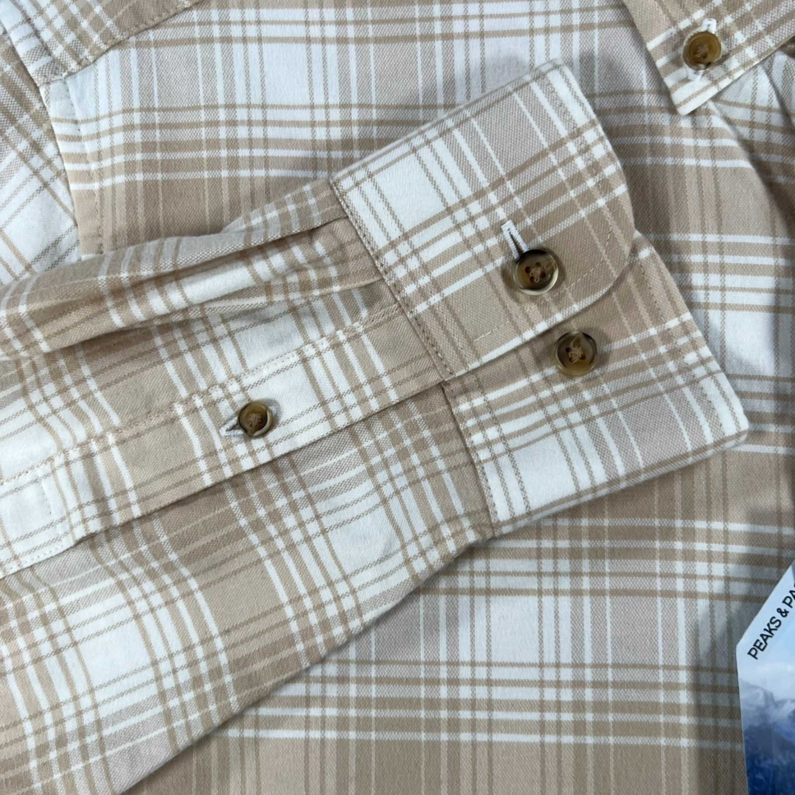 Rowm Shirt Mens Medium Beige Plaid Long Sleeve Button Down Casual Comfort New