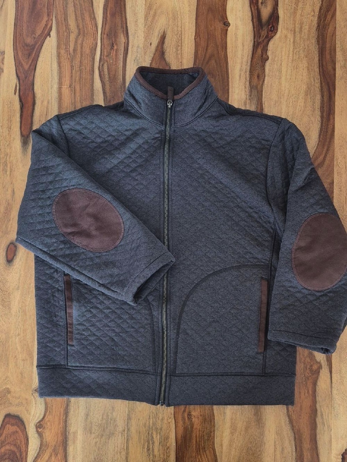 Cremieux Classics, Gray Quilted Jacket With Brown Elbow Patch