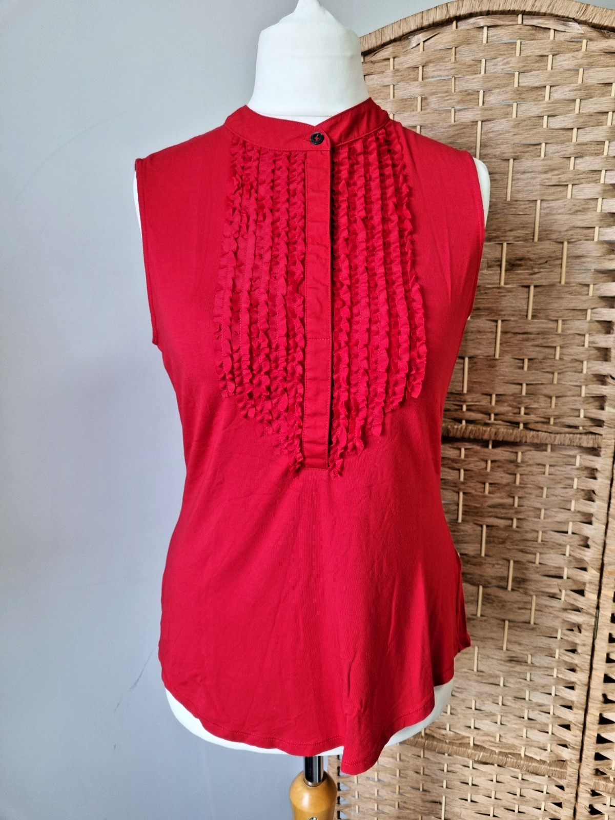 Karen Millen Red Ruffle Sleeveless Blouse Top Size 12 Jersey Summer Statement