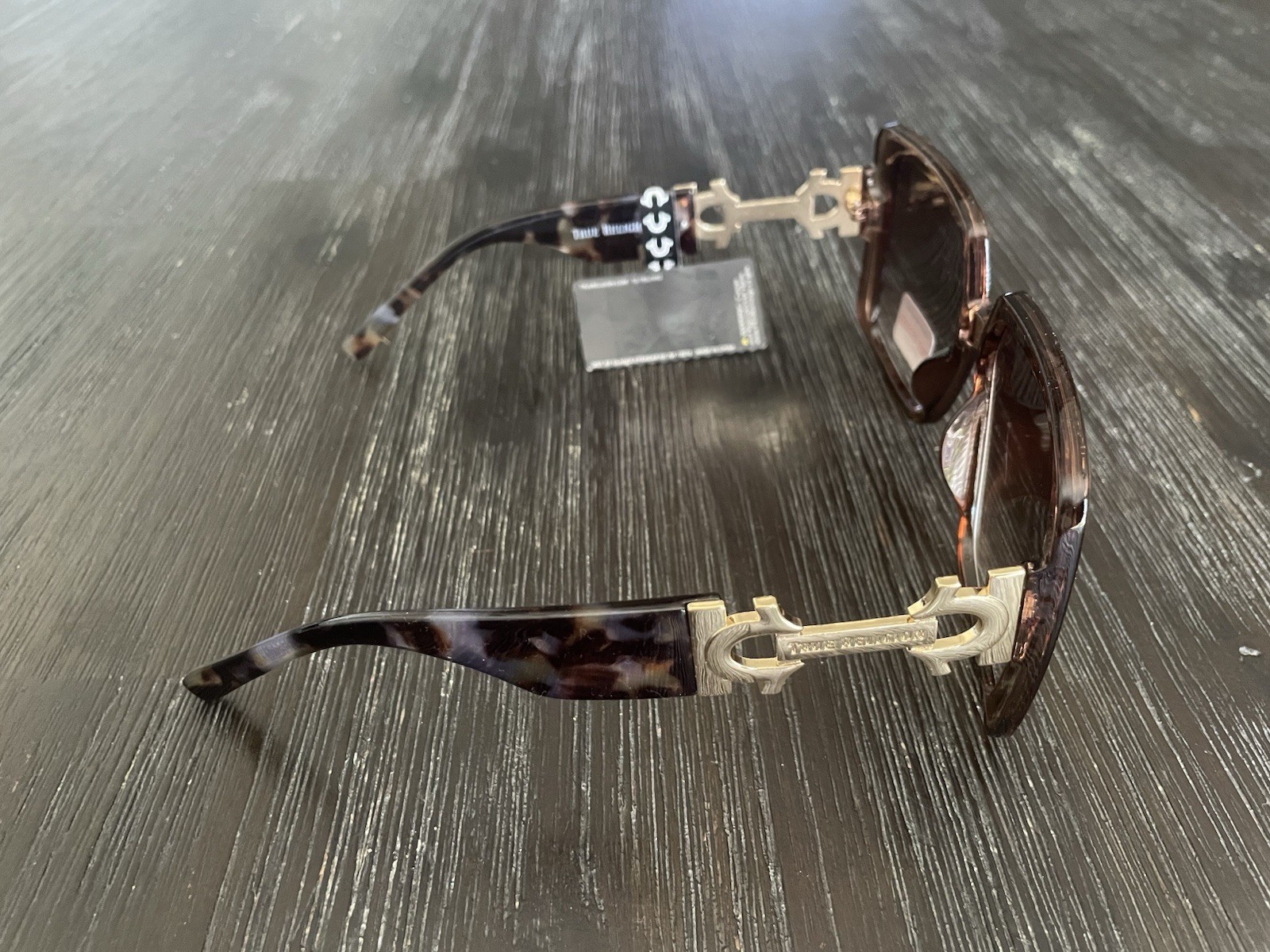 True Religion Sunglasses 100% UV Protection TR56234XK-1WEU2-GN2