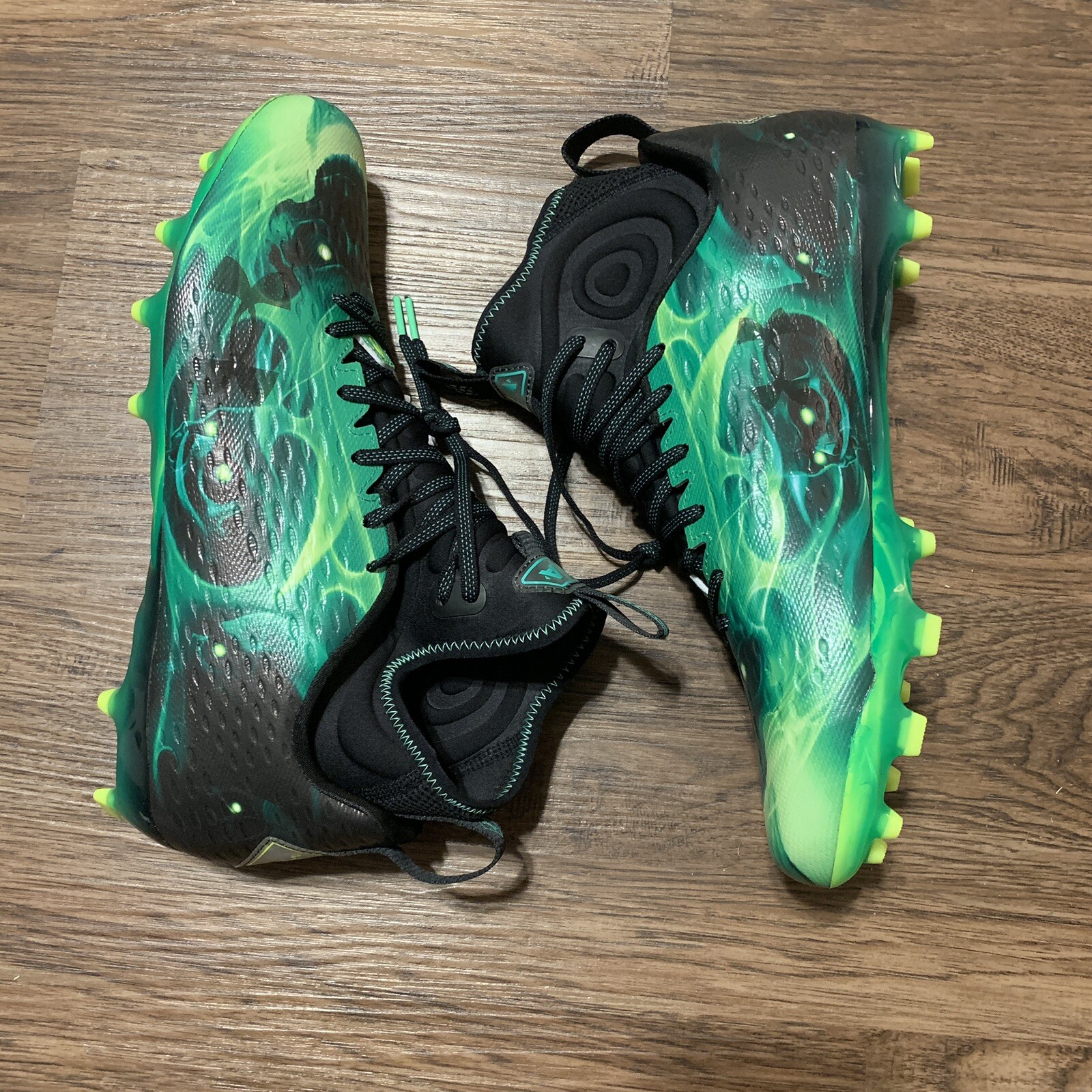 Under Armour Lux Spotlight Black Green Men’s Football Cleats Size 13 3025376-001