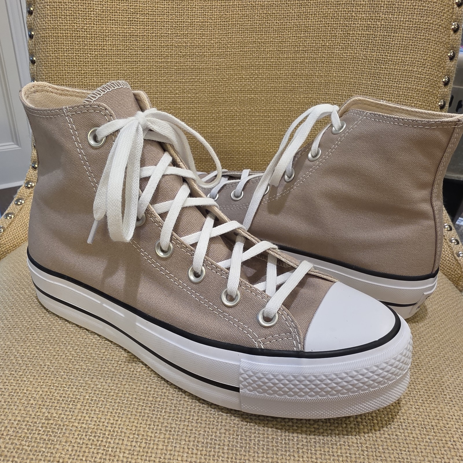 CONVERSE CHUCK TAYLOR ALL STAR LIFT PLATFORM HIGH TOP SNEAKERS A06139F HTF TAUPE