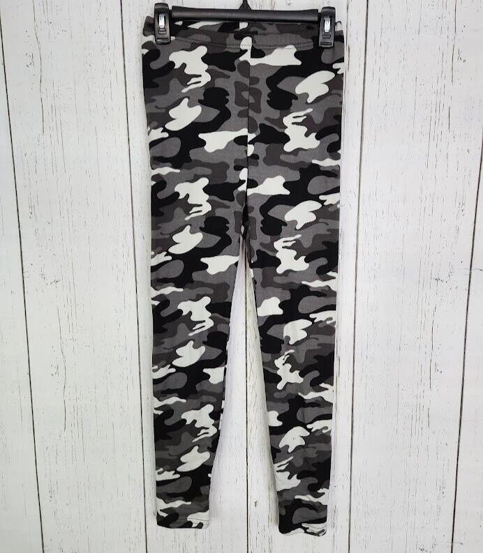 Streetwear Society Size Small Black & White Camo Super Cozy Leggings NWT