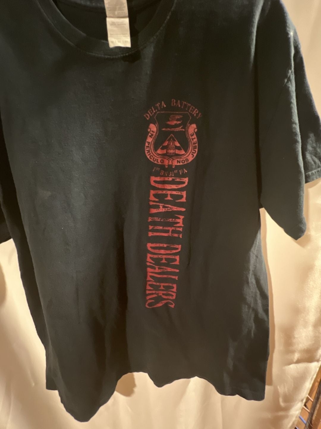 Delta Battery ‘1st BN 31st FA’ Death Dealers Black Black Men’s Shirt Size Large