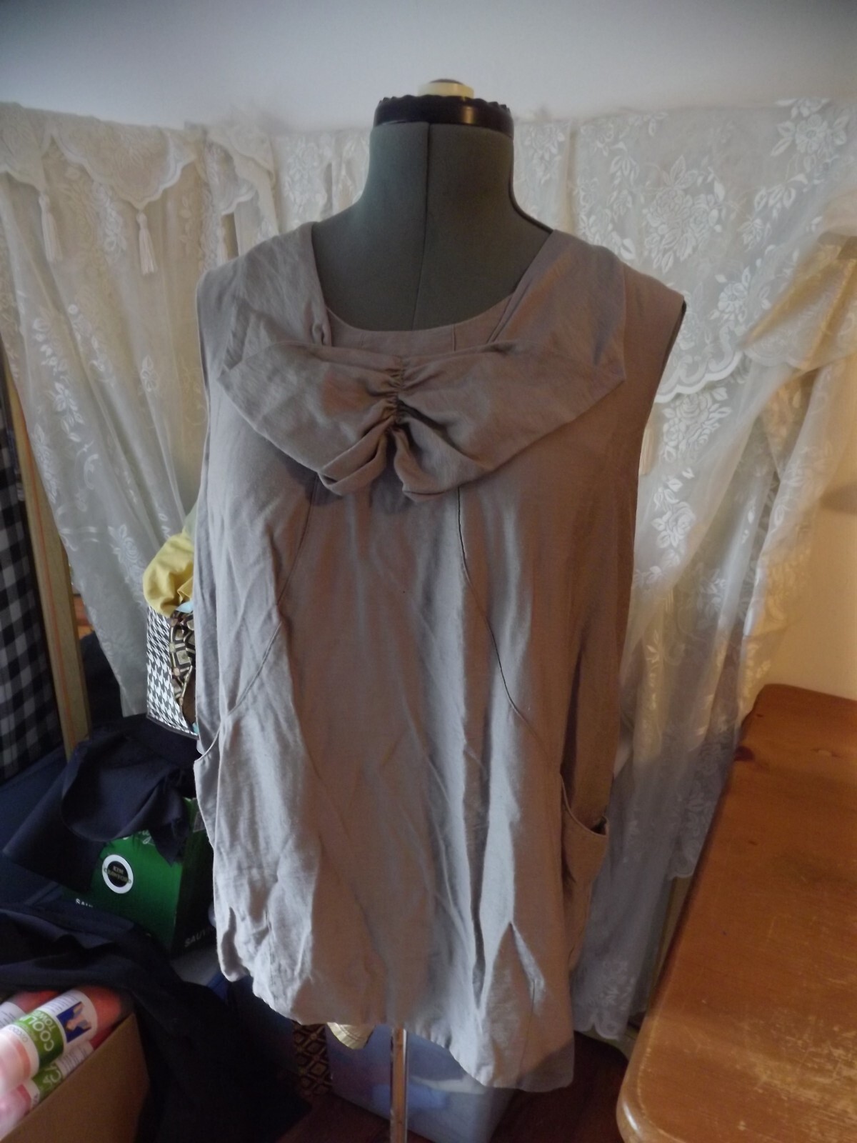 FAUX SILK TUNIC TOP taupe SIZE 16 Simply VERA wang