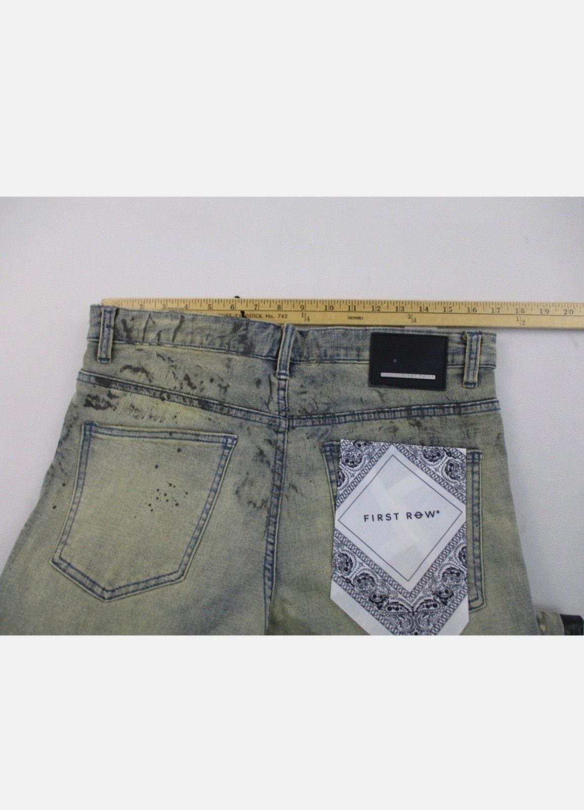 men jeans 34 First Row blue. New with tags