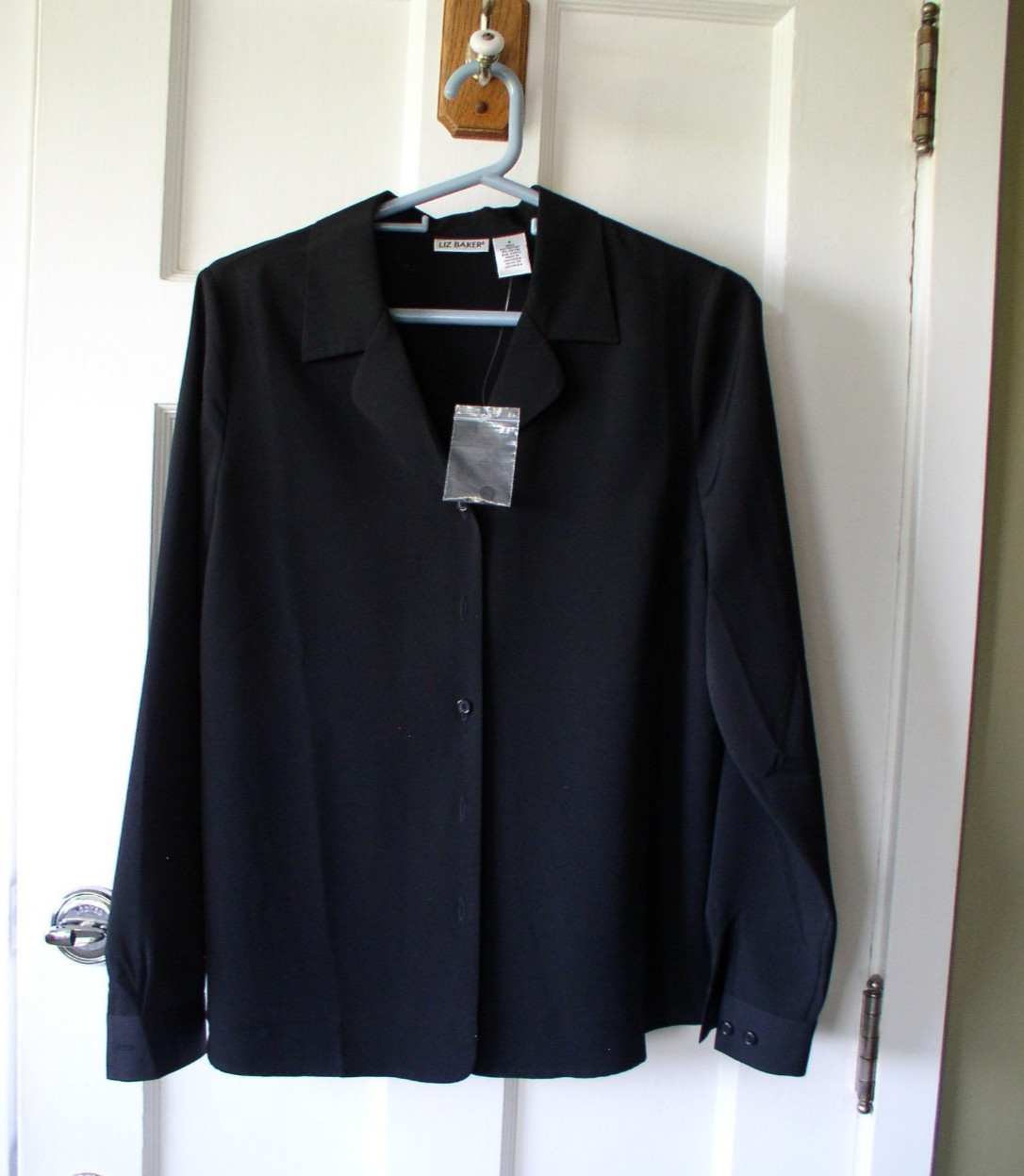 Liz Baker Blouse Black Polyester Two Button Cuff Closure Relaxed Fit NEW