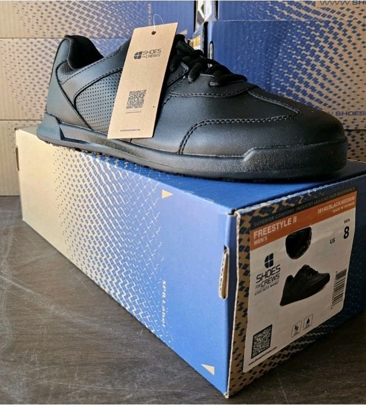 New In Box Shoes for Crews Freestyle II Men’s Size 8 Slip Resistant Work Shoes