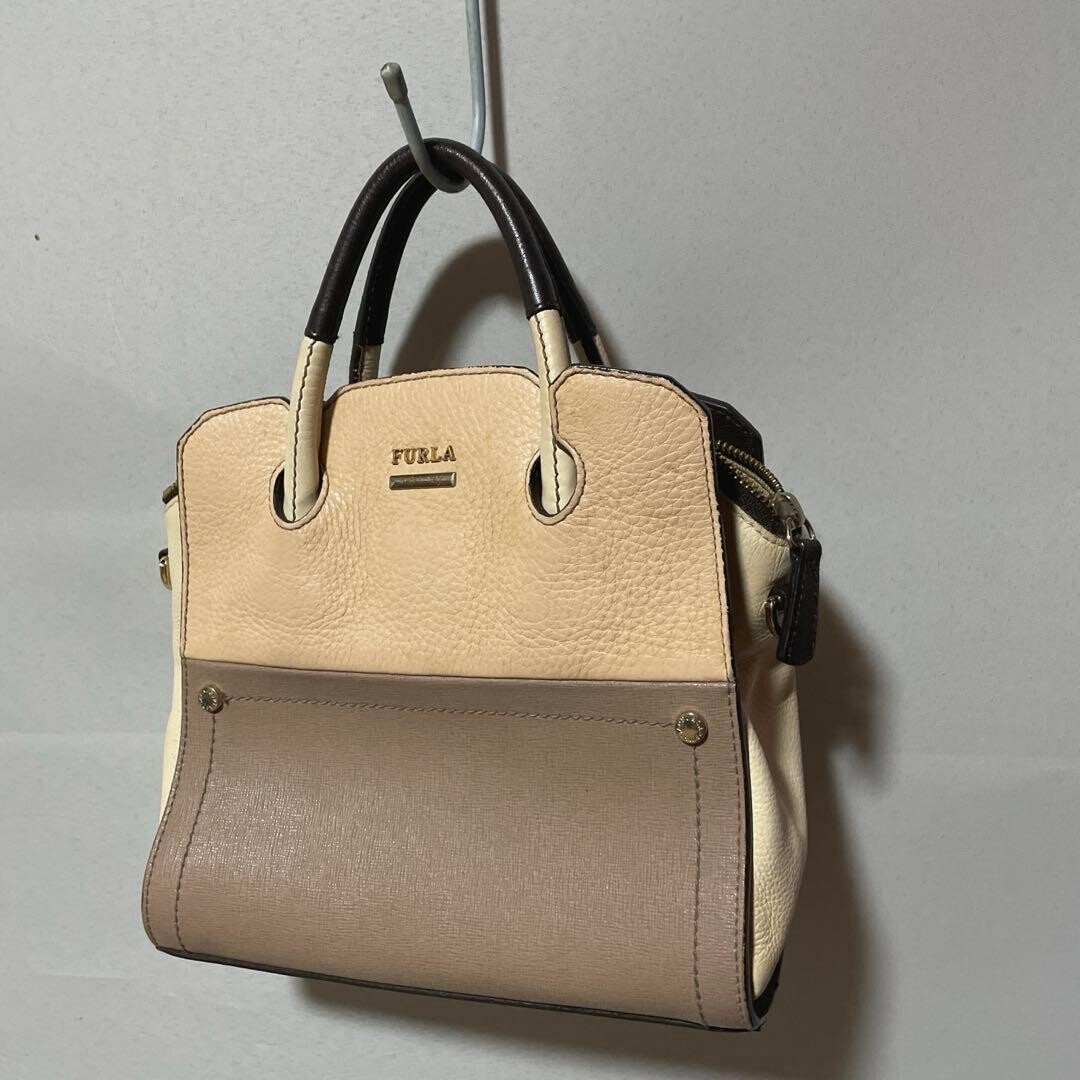 Furla Beige Leather Tote Bag Detachable Shoulder Strap Gold Hardware 22cm 8.66in