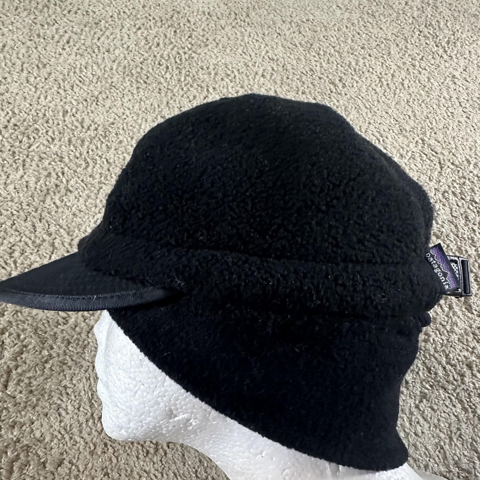 Patagonia Trapper Hat Cap Strap Back Mens M Black Fleece Ear Flap Warm Outdoor
