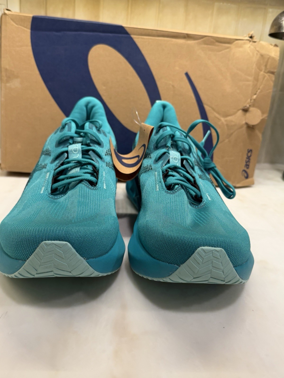 ASICS Novablast 5 (Size 13) 1011B974-401 “Wave Teal/Black” Men’s Running Shoes