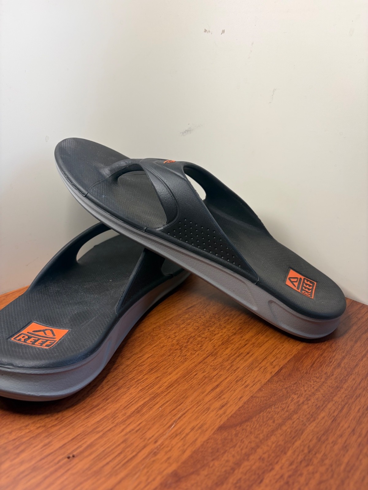 Reef One Fanning Men’s Flip-Flop Sandals Size 9 Black/Grey