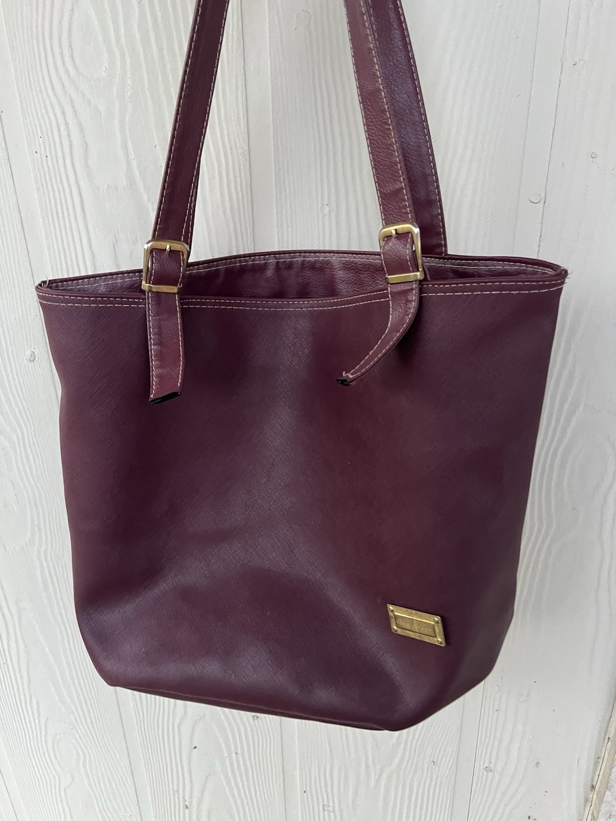 Burgundy Solid Tote Shoulder Bag Zip Top Beige Lined Inner Pockets Gold
