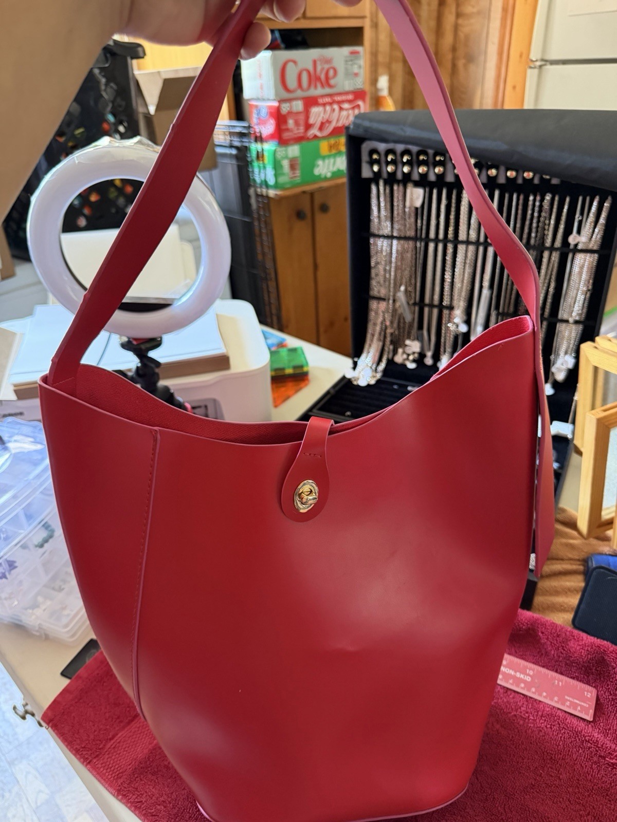 Elizabeth Arden Red Solid Shoulder Bag Gold Hardware Turn Lock Buckle Accent