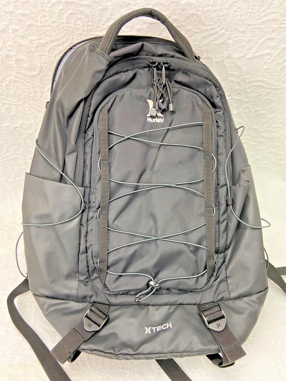 Hurley 18 in Black Backpack with Laptop Sleeve (broken zipper)