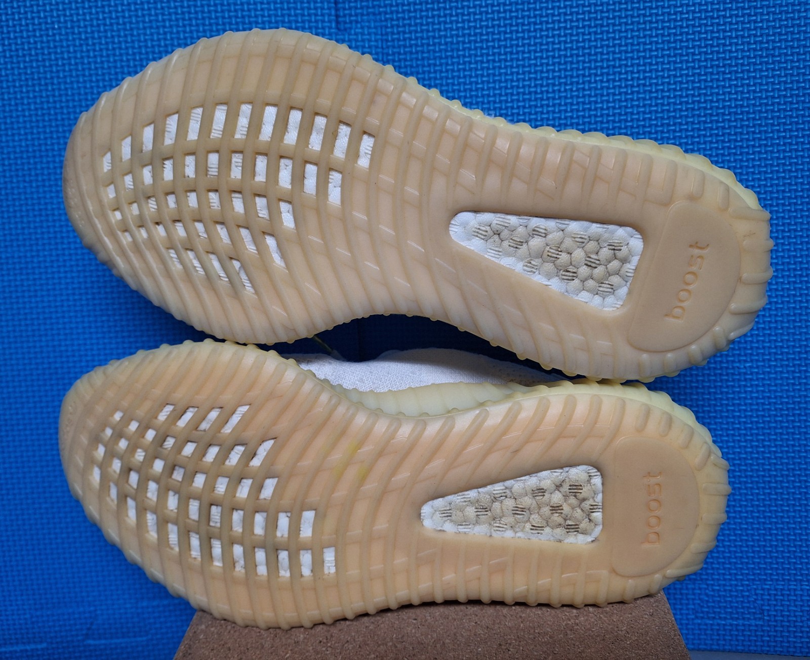 Adidas Yeezy Boost 350 V2 Bone White Sneakers US Size 10 1/2 Men’s HQ6316