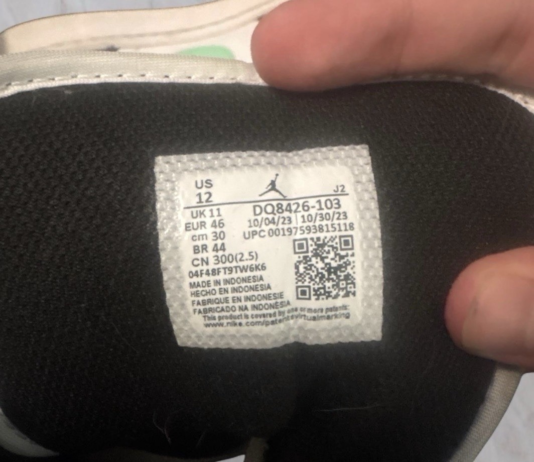 Jordan Air Jordan 1 Mid Green Glow Black/White/Green DQ8426-103