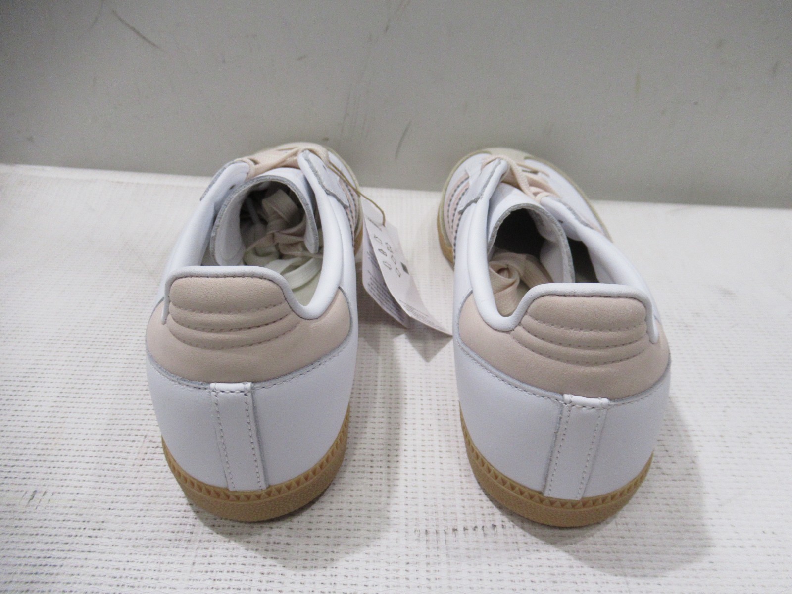 Adidas Samba OG White/Wonder Quartz/Gum Low top Shoes Size Mens 7.5 Women’s 8.5