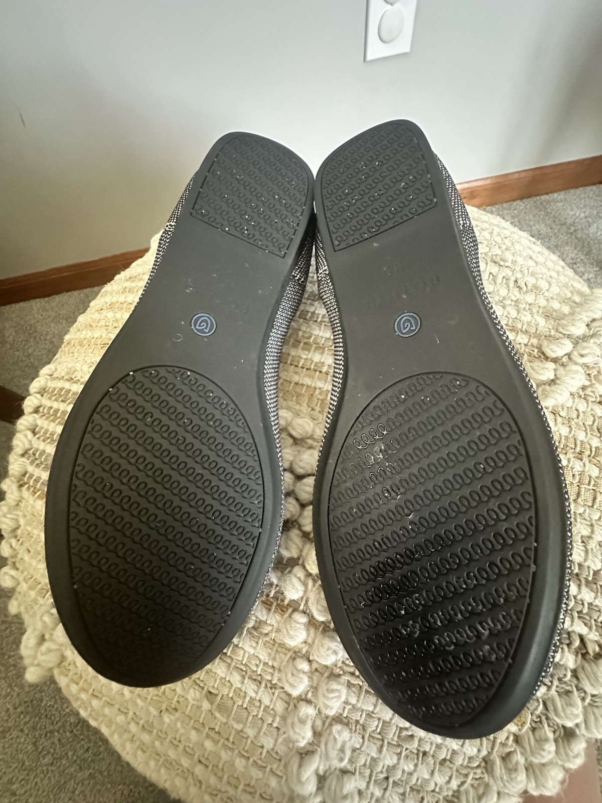 Rothys Black White Houndstooth The Daily Flat Sz 8.5 Washable Ballet Flats
