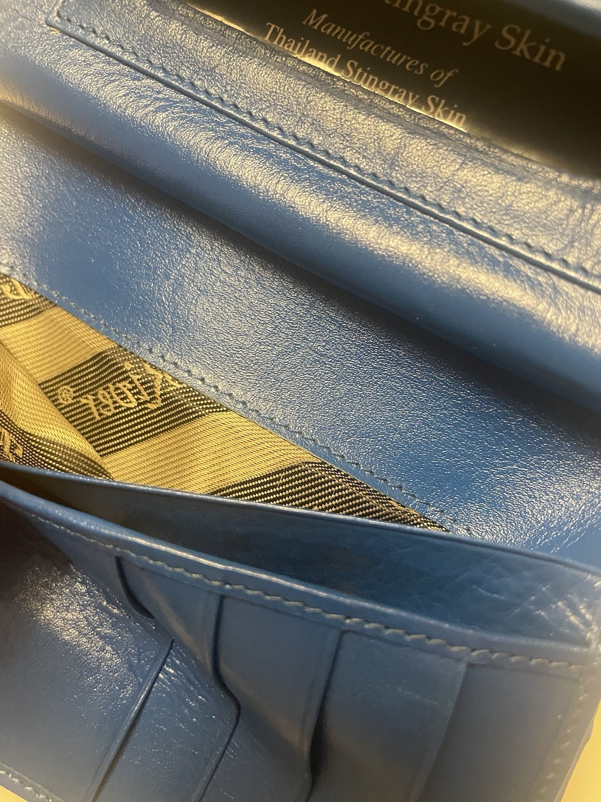 Blue Stingray Clutch/ Wallet Credit Cards, ID , Change and Bill Compartment New