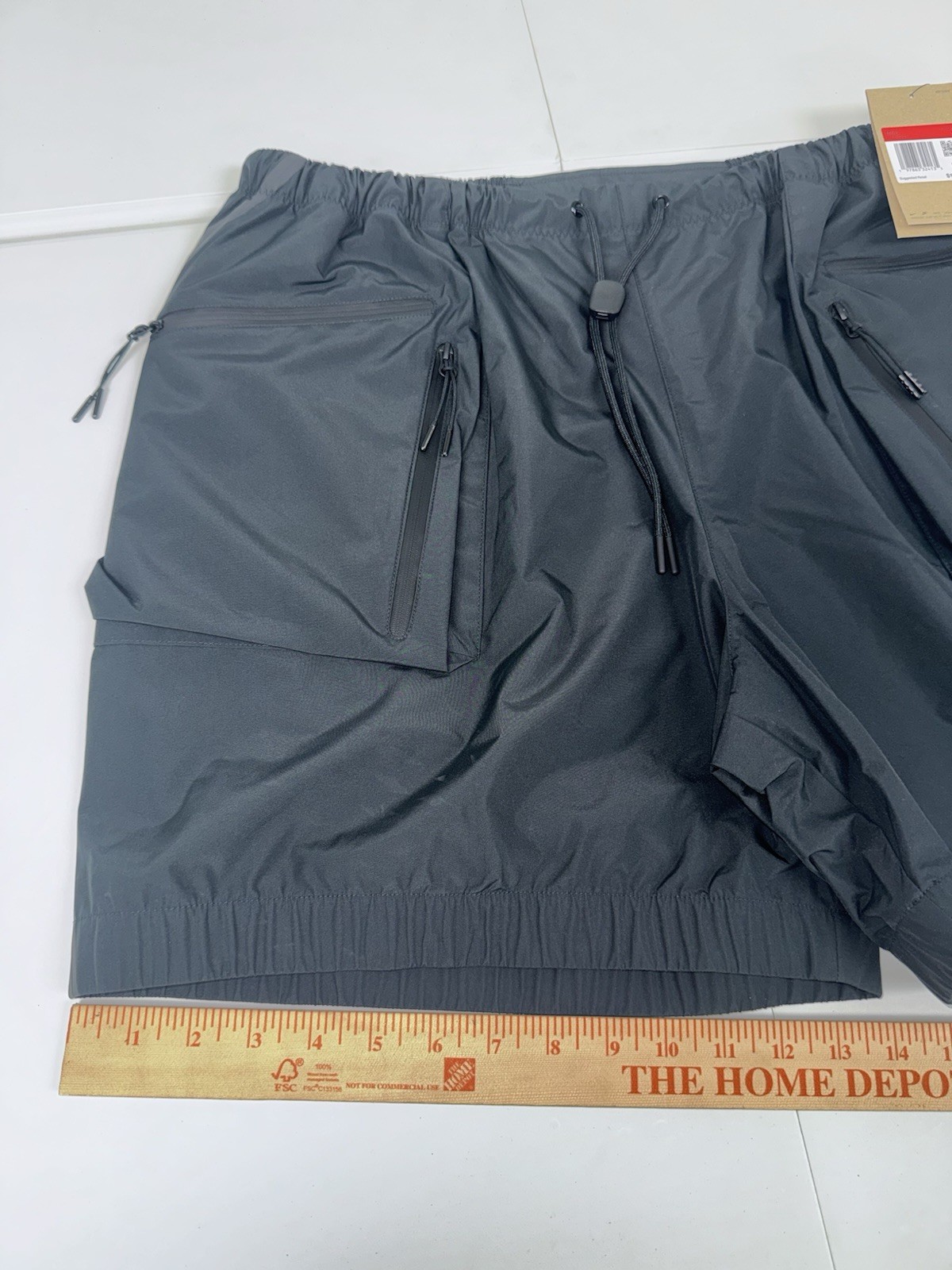 Nike Tech Super Lightweight Shorts Men’s L Black Above-the-Knee HJ2946-010