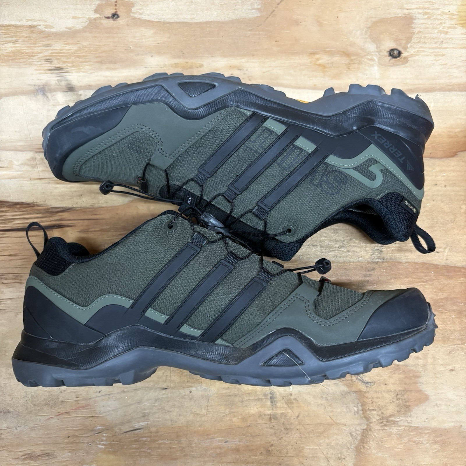 Adidas Mens Terrex Swift R2 GTX CM7497 Green Running Shoes Sneakers Size US 12
