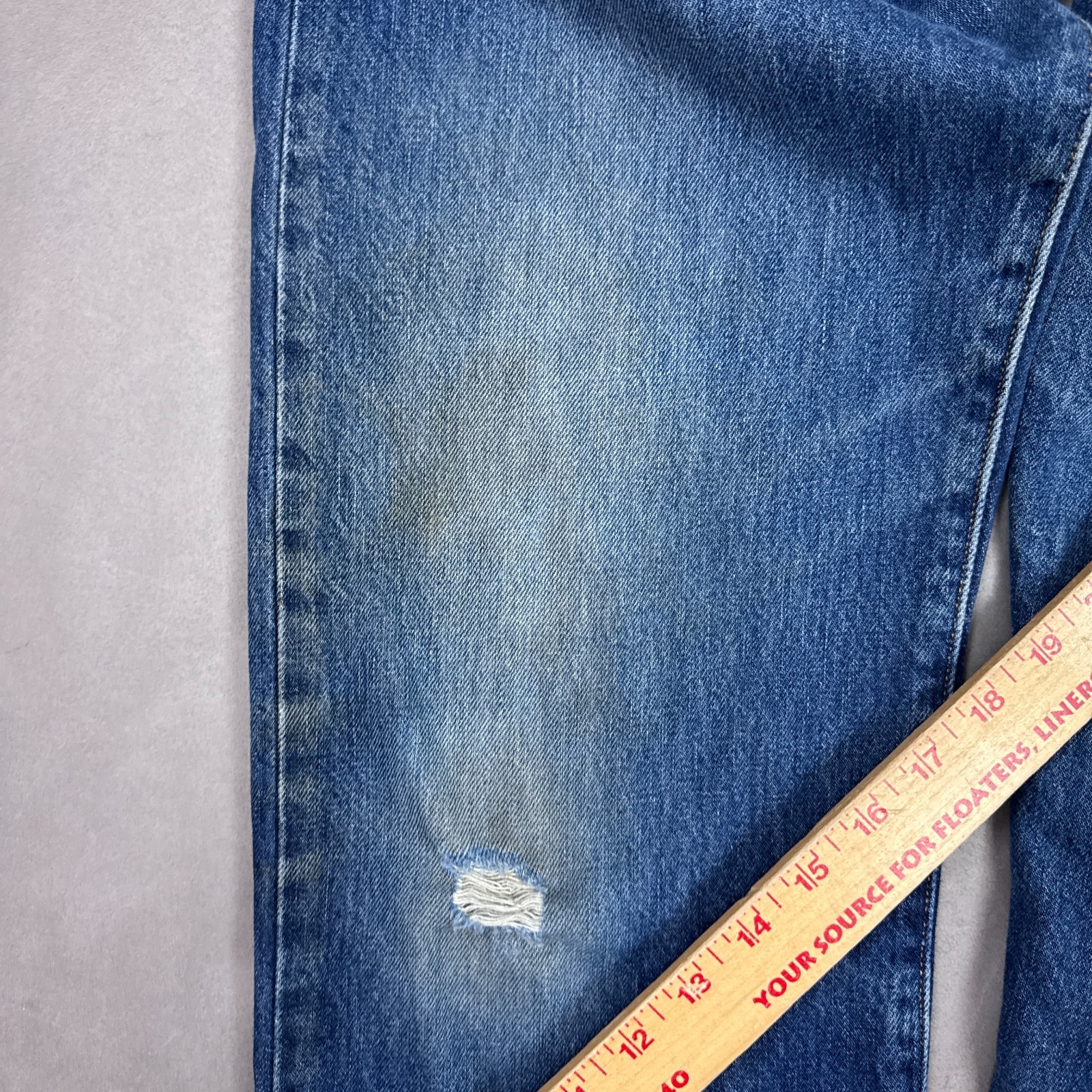 Levis 501 Jeans Mens 32×34 Blue Button Fly Denim Pants Thrashed Faded (Tag34x36)