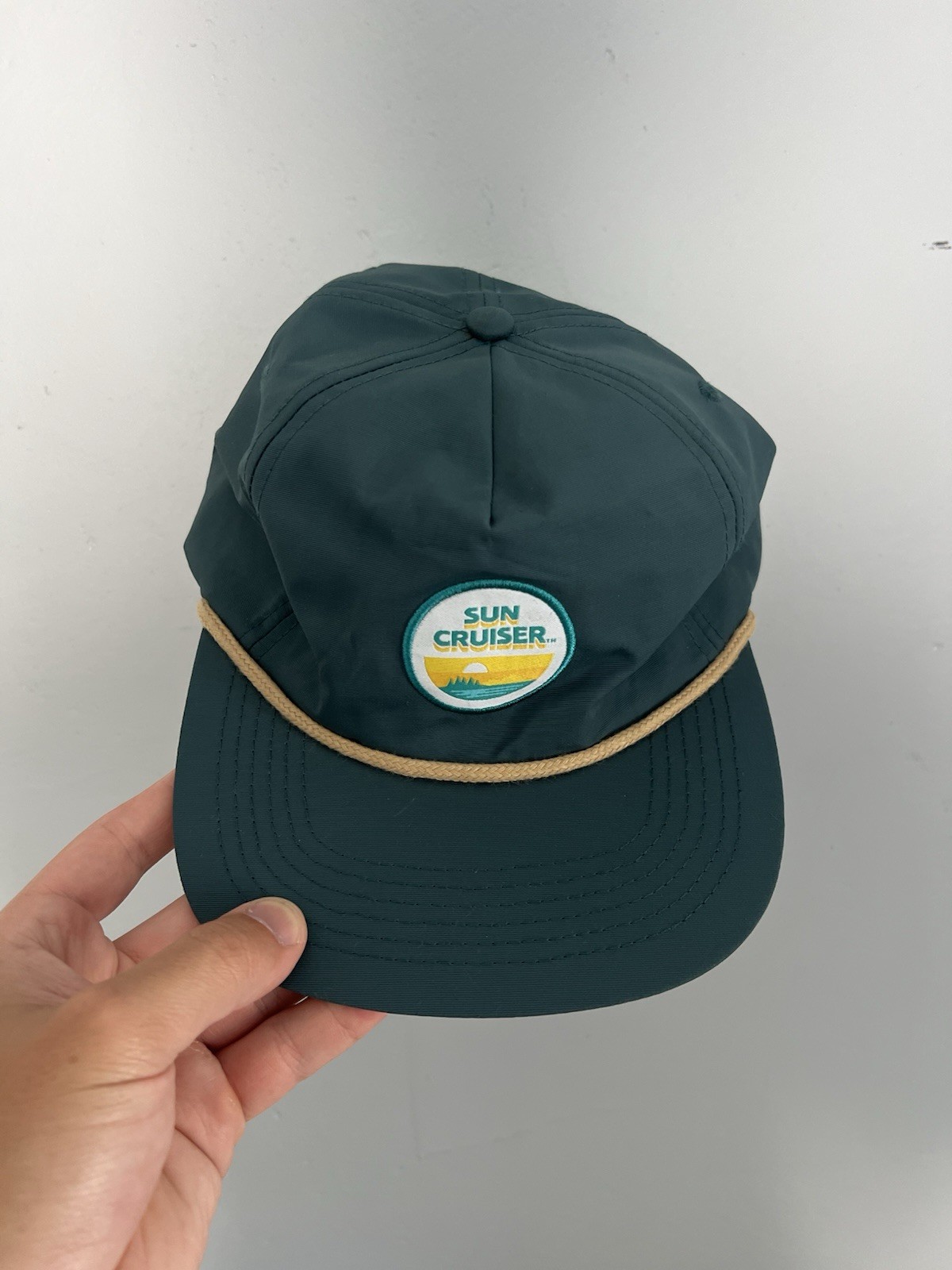 Sun Cruiser Unisex Adjustable Snap-Back Ball Cap Green with Rope Accent