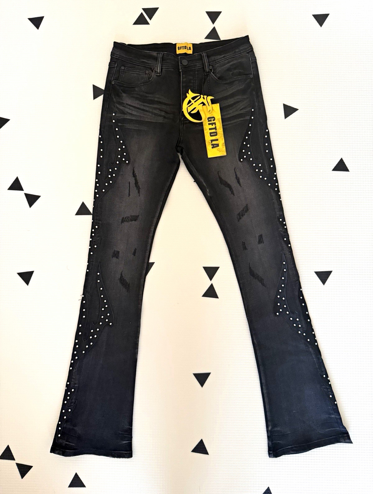 GFTD LA Men’s Black Dark Wash Slim Flared Studded Logo Denim Jeans Size 30
