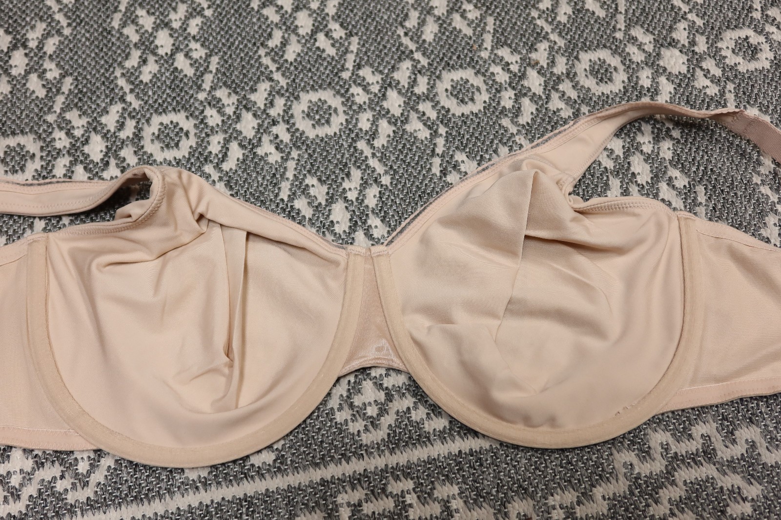 New Wacoal High Standards Underwire Bra – Size 44DDD – Sand – # 855352