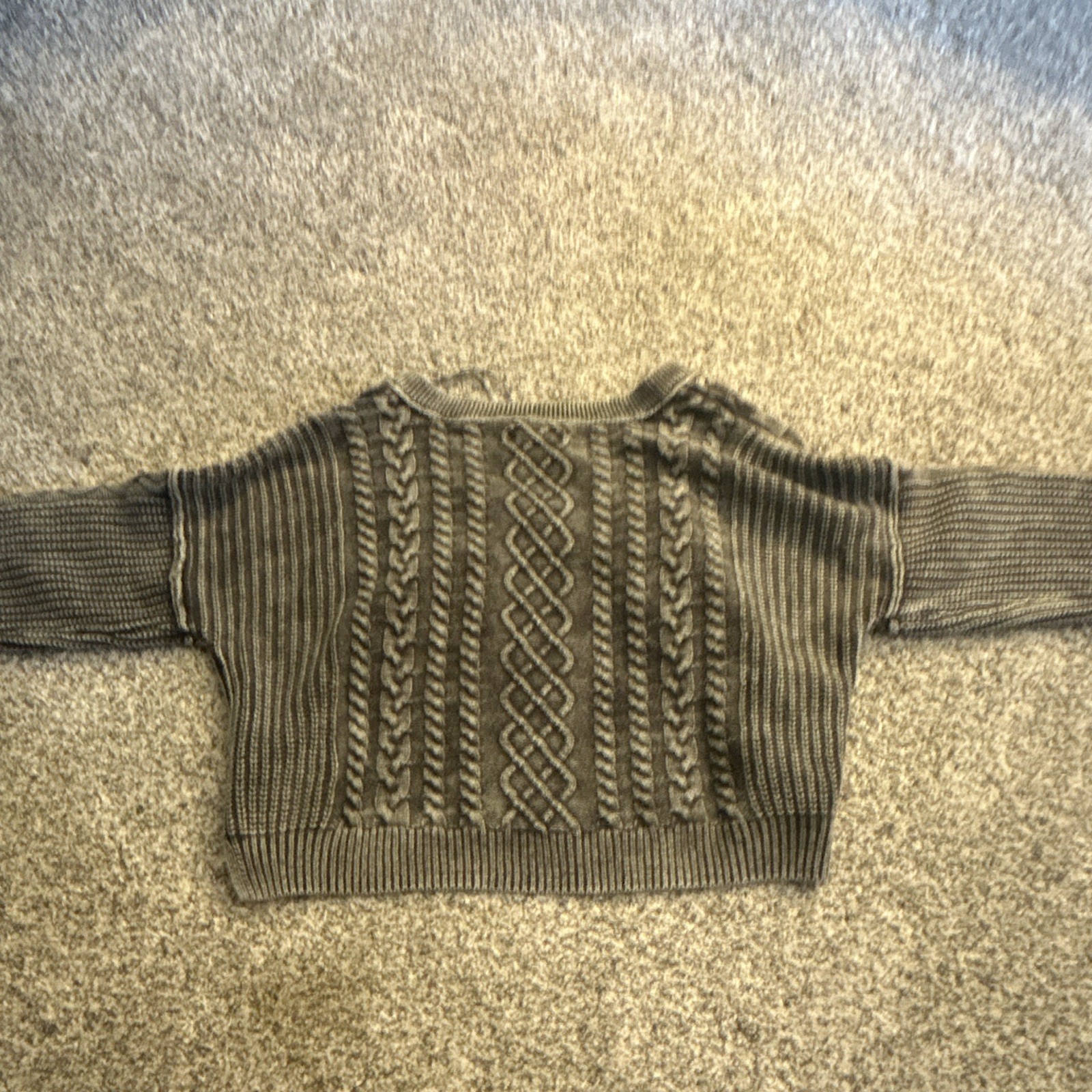 Aéropostale Women’s Gray Cable Knit Cropped V-Neck Long Sleeve Sweater M
