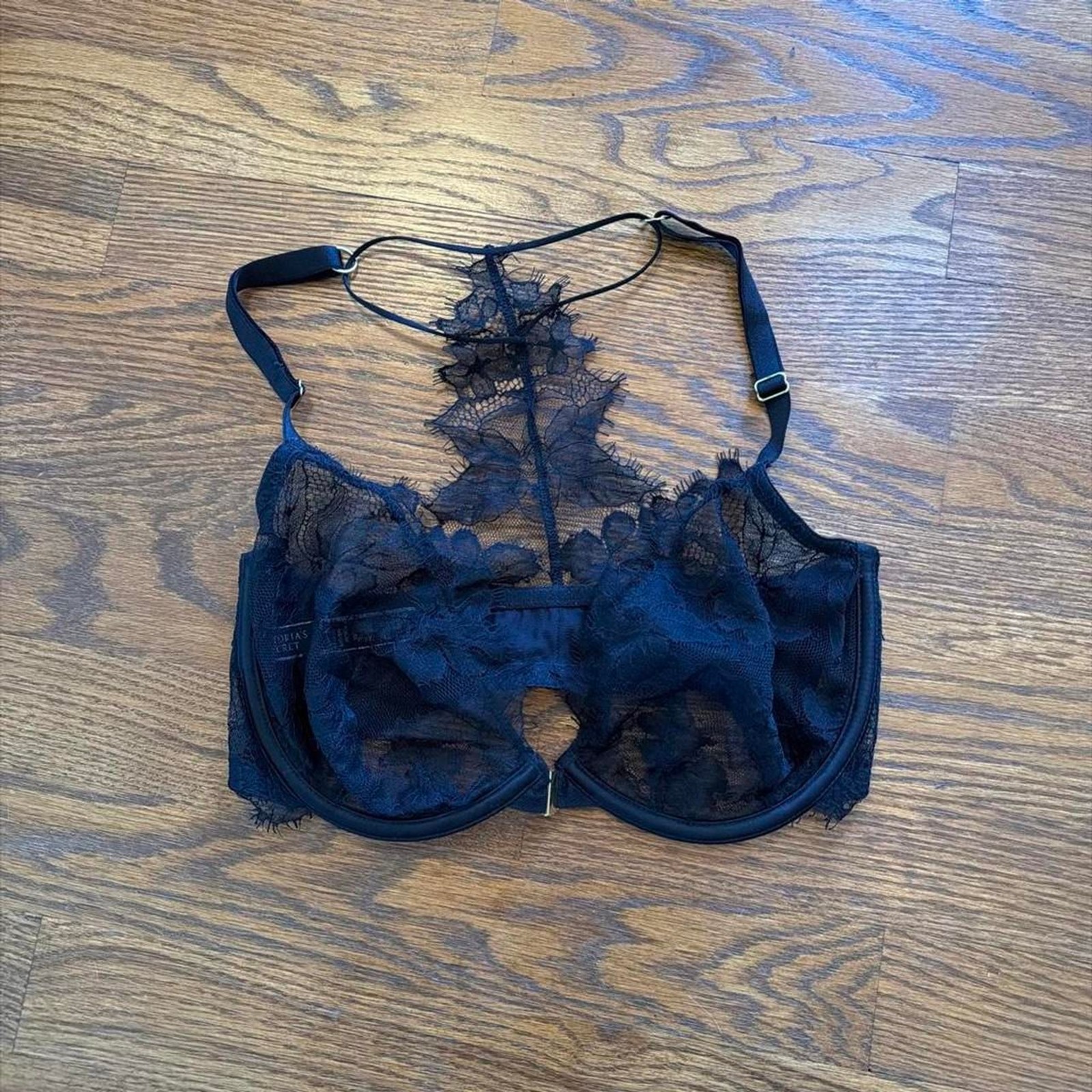 Victoria’s secret Y2K black lace bralette sz 32DD